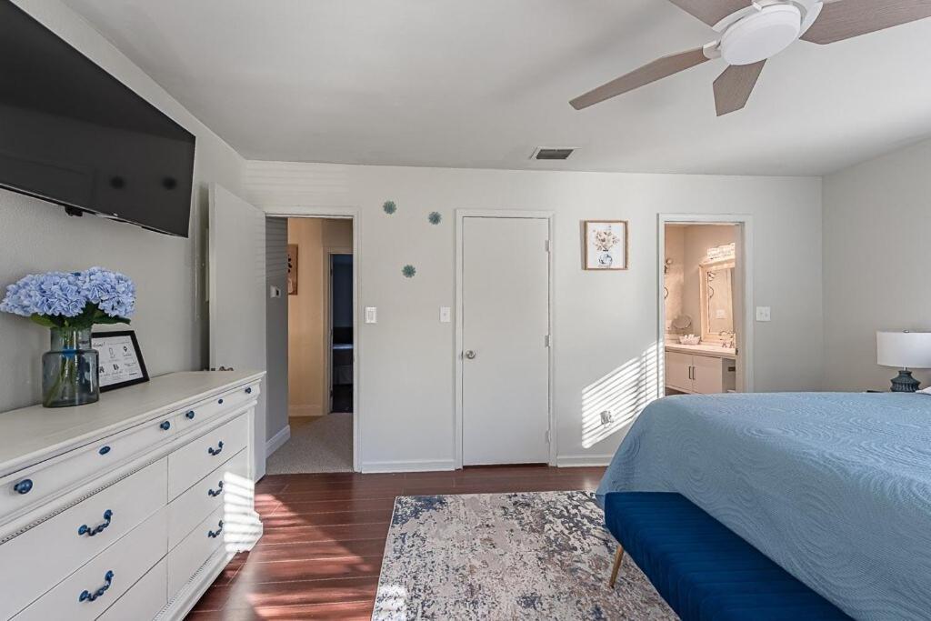 Cozy Townhome Retreat With King Bed Near I-10, Capitol, Fsu & Famu Талахаси Екстериор снимка